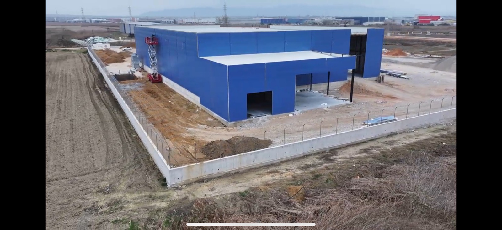 Logistics κέντρο – μονωτικά πάνελ